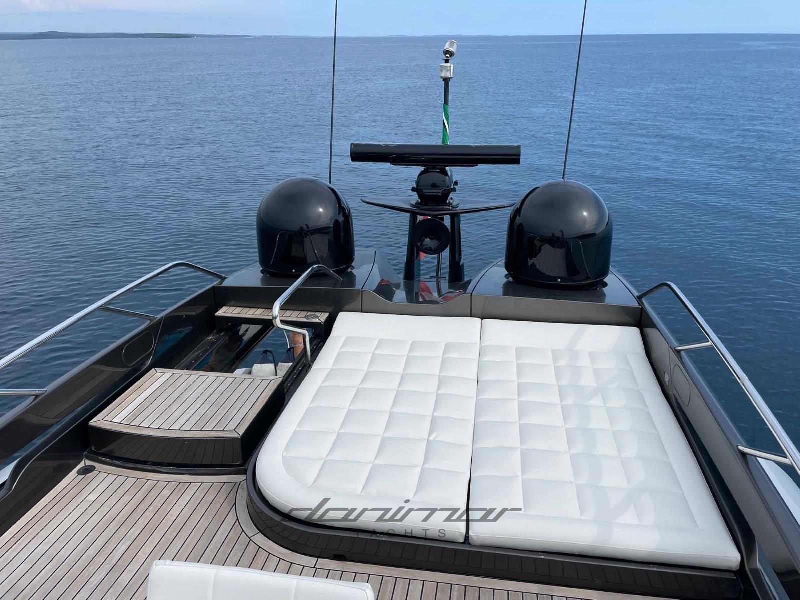 pershing Pershing 82