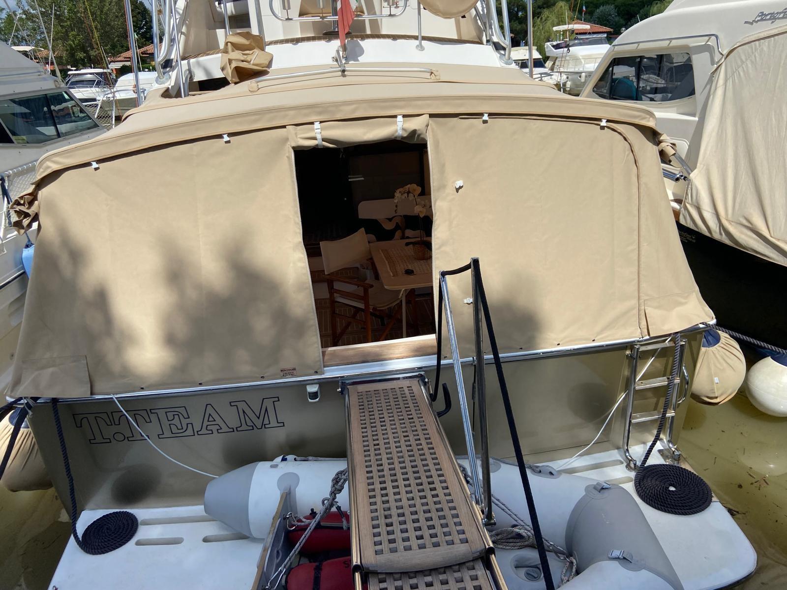 bertram yacht 37' convertible