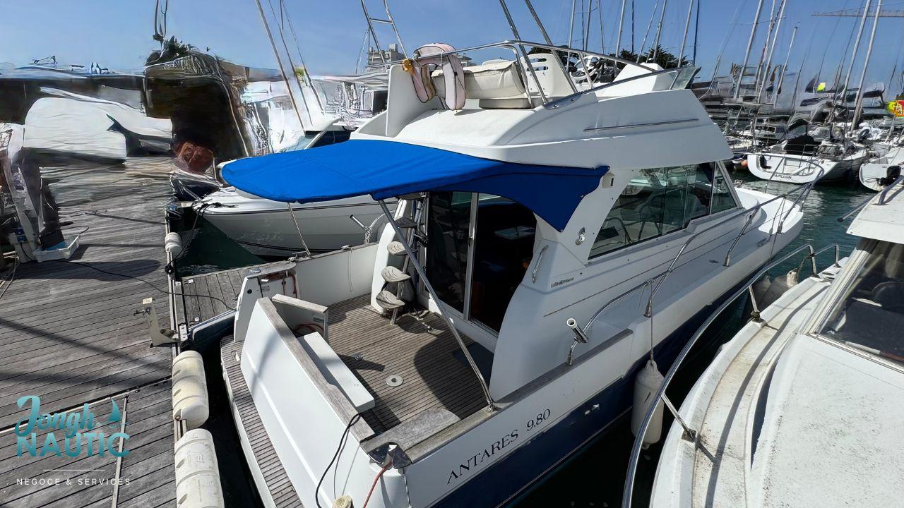 beneteau Antares 9.80