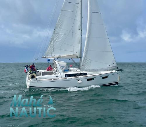 Beneteau oceanis 35,1