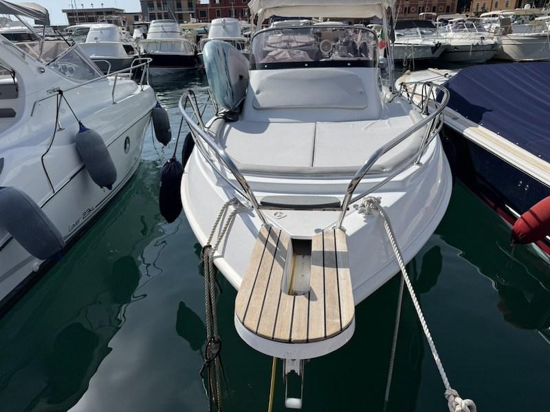 Marinello 26 cabin