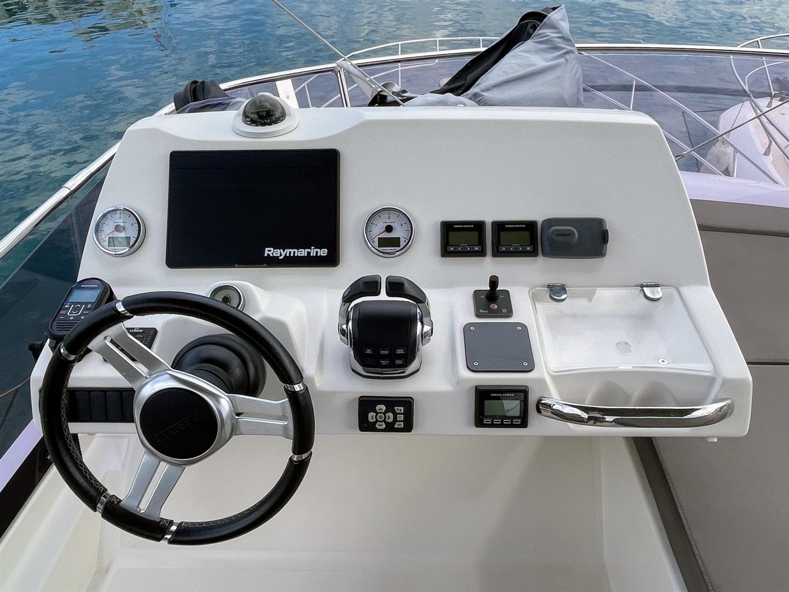 jeanneau Prestige 420 fly