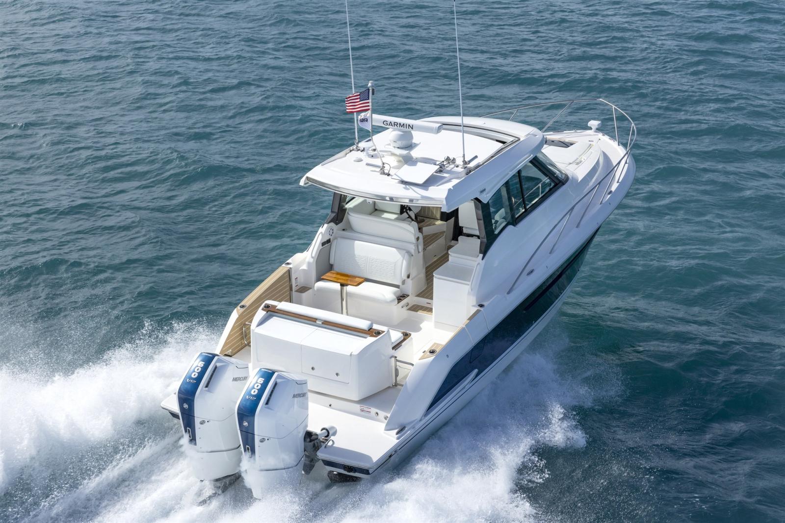tiara yachts 39le