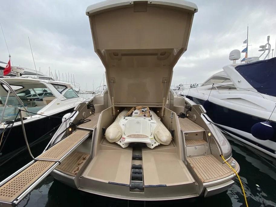 riva 52 rivale