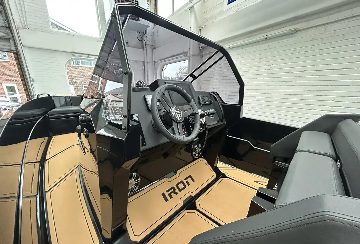 iron boats 827