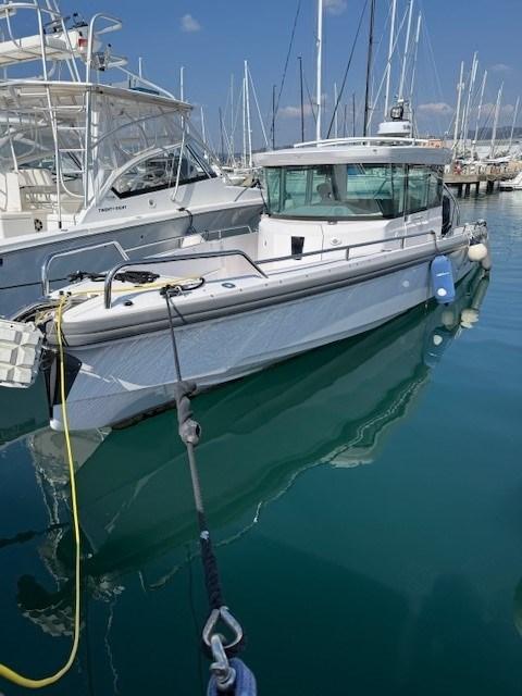 axopar 28 cross cabin