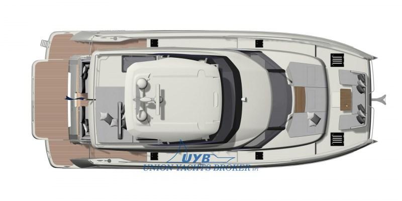 prestige M48 catamarano a motore