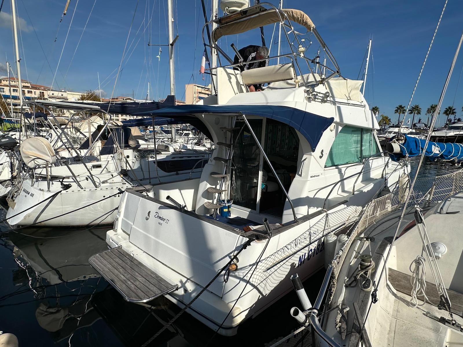 beneteau Antares 9.80
