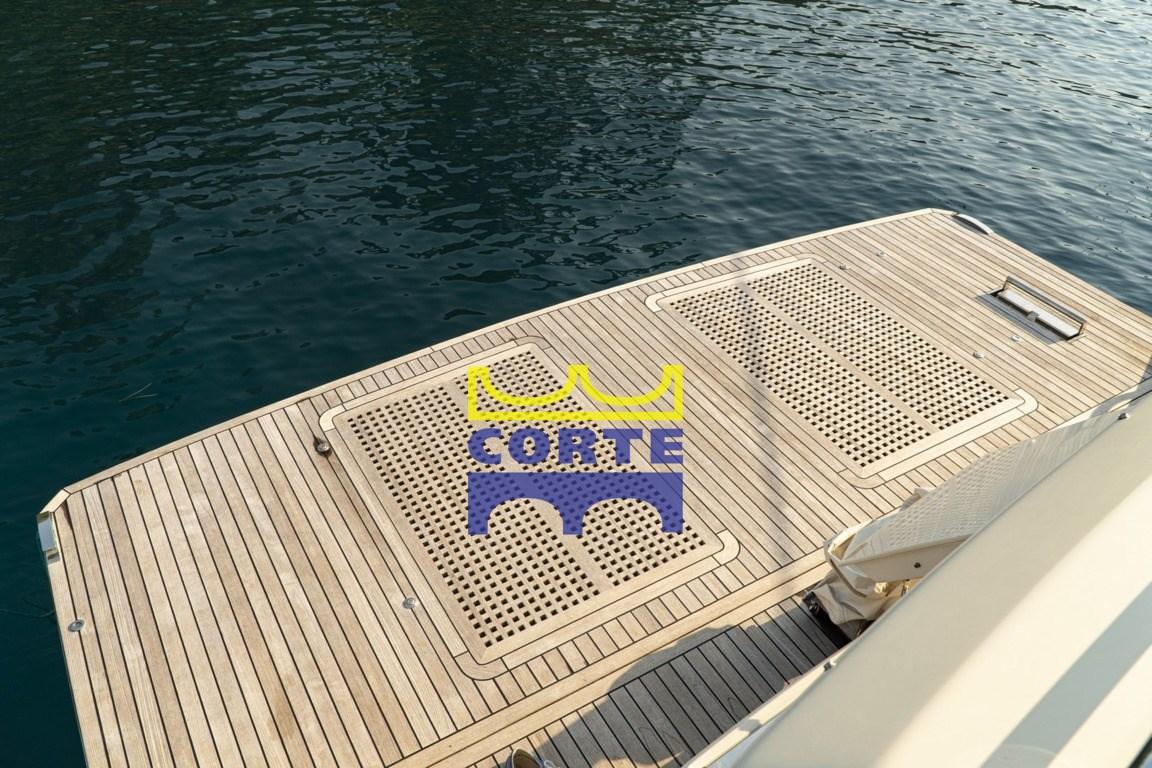 dominator yachts Dominator 800