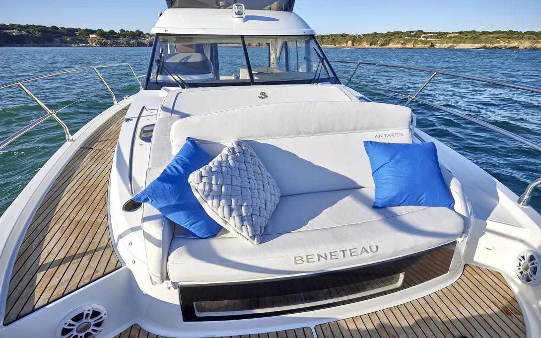beneteau Antares 12 fly
