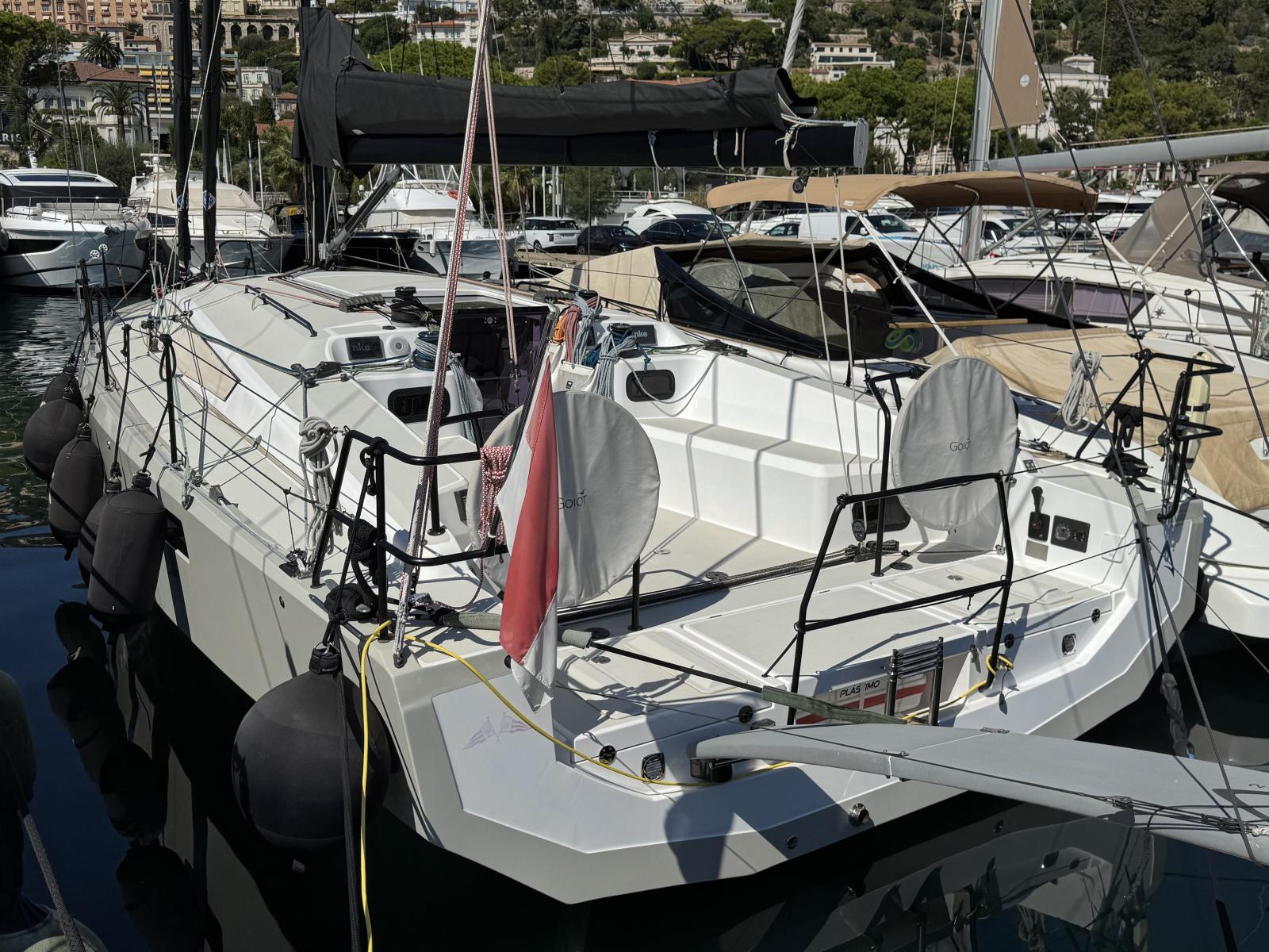 rm yachts Rm 11.80