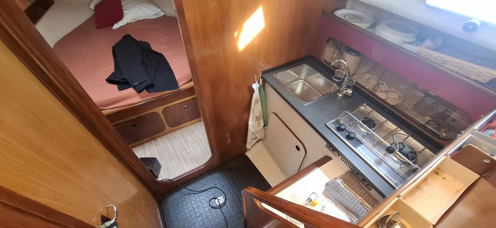 beneteau Antares 860