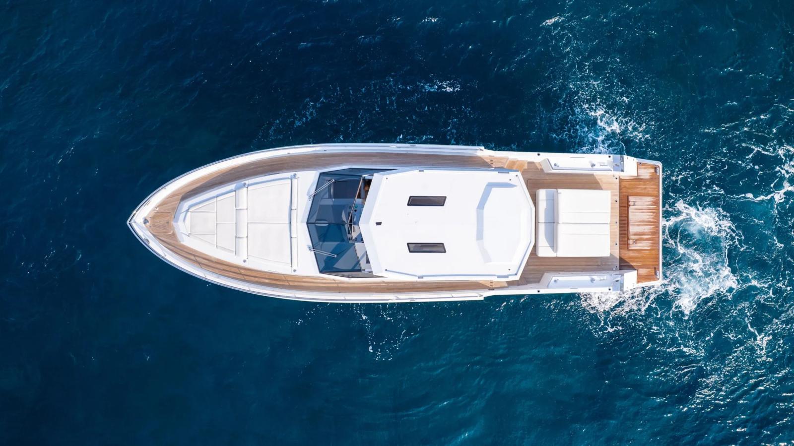 ic yacht Rafale