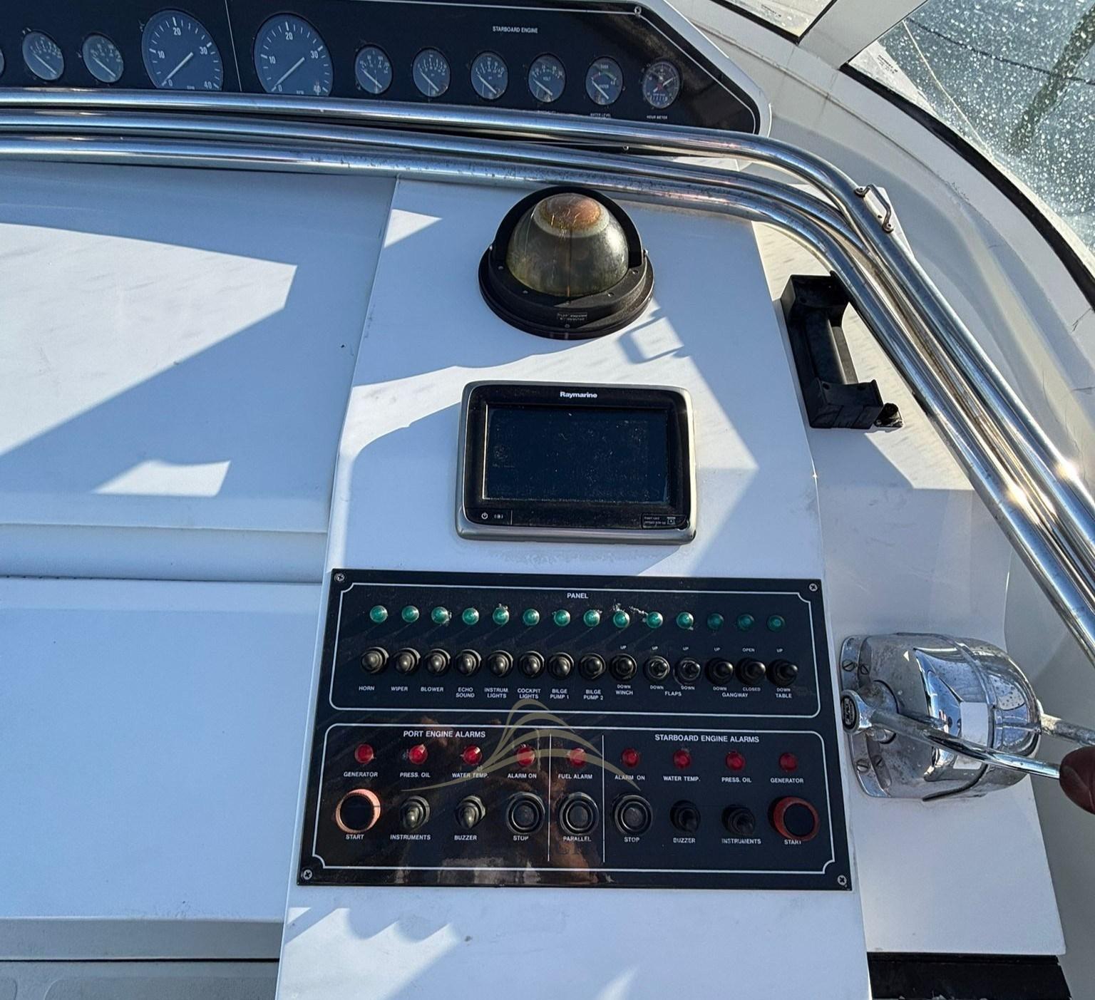 pershing 40