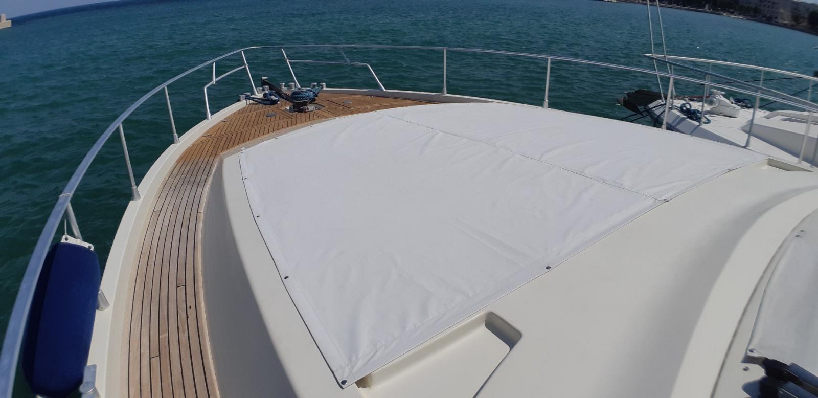 ferretti 54
