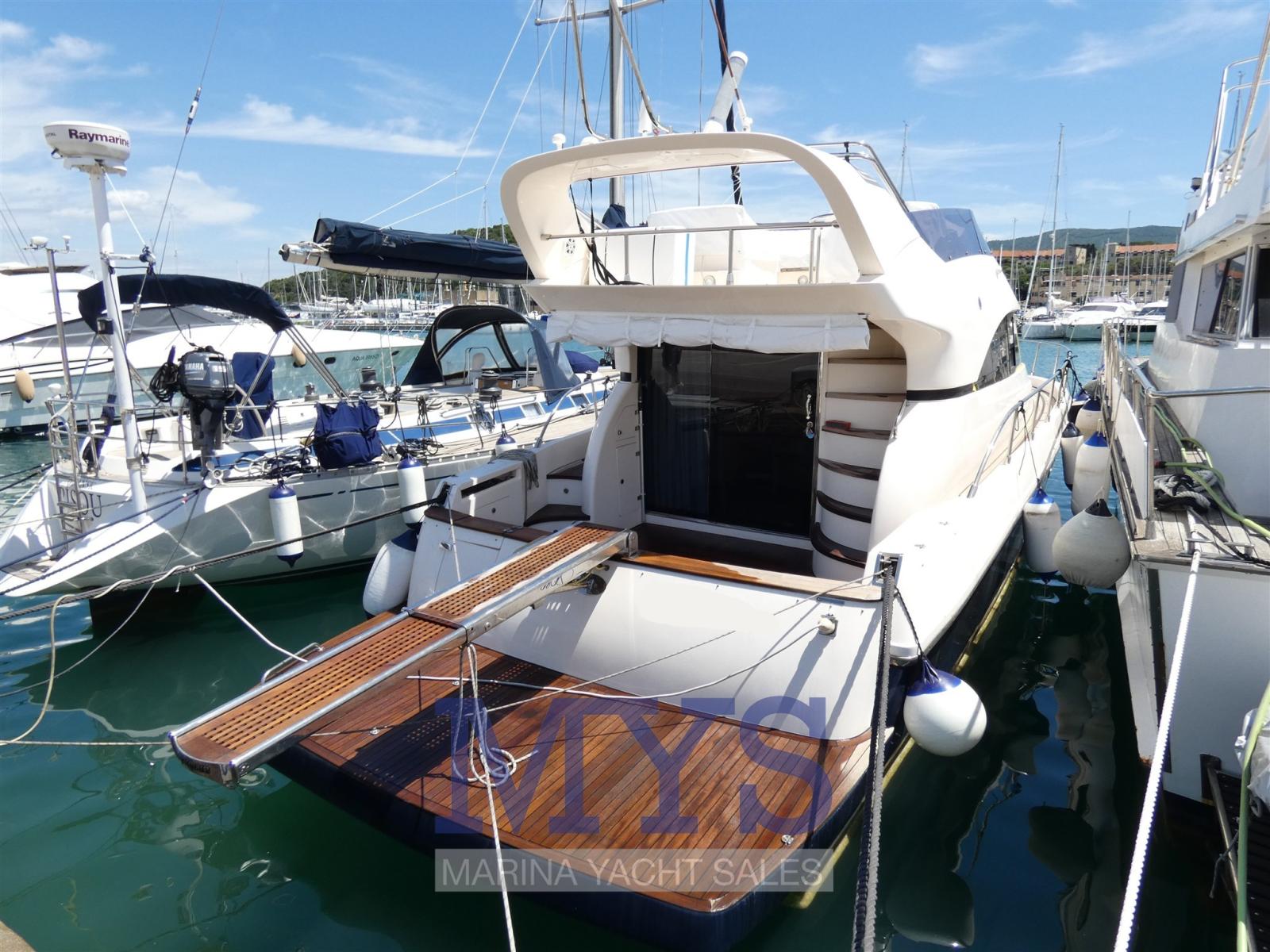 cayman yachts 42 fly