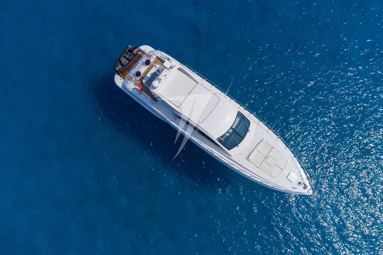 mangusta yachts 72