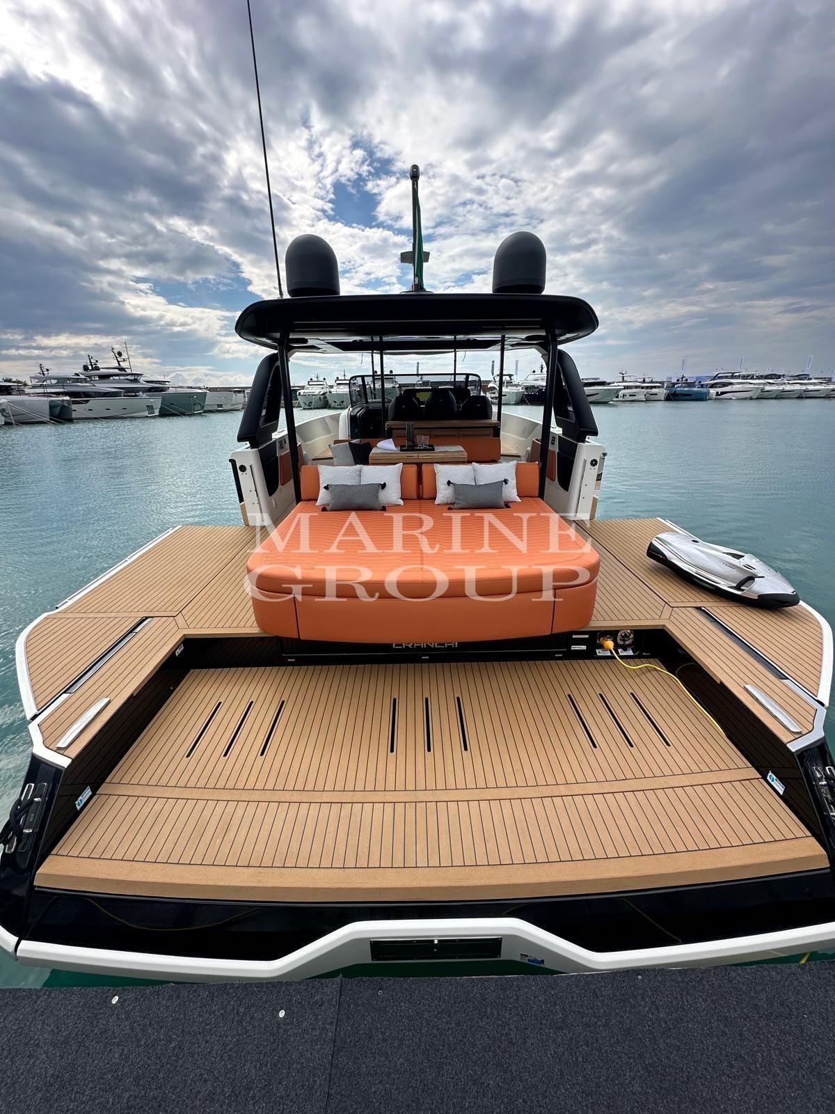 cranchi A 46 luxury tender
