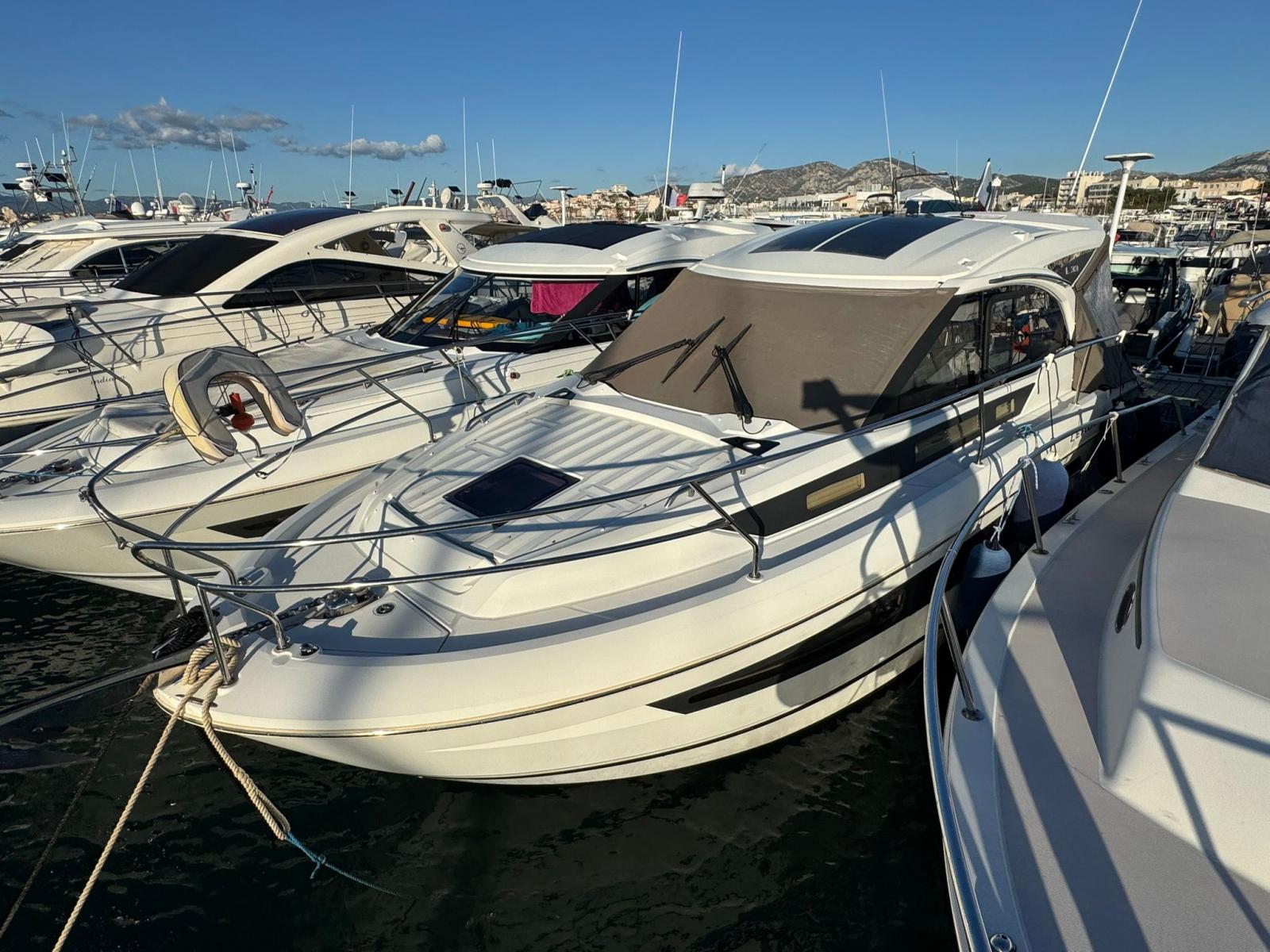 jeanneau Leader 33