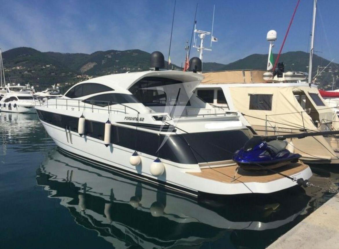 pershing 62