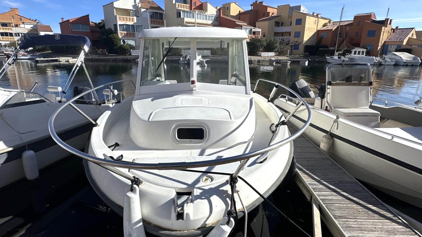 beneteau Antares 600