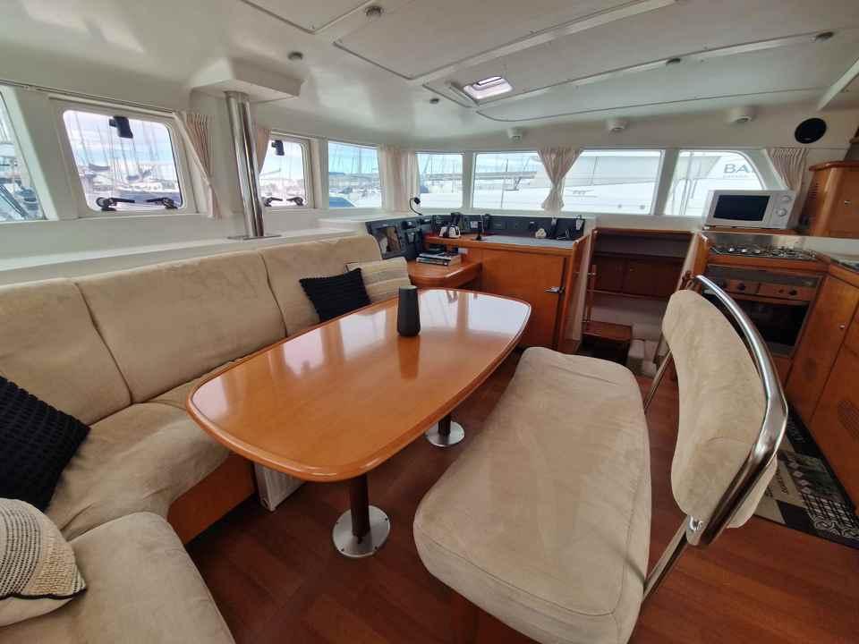 lagoon 440