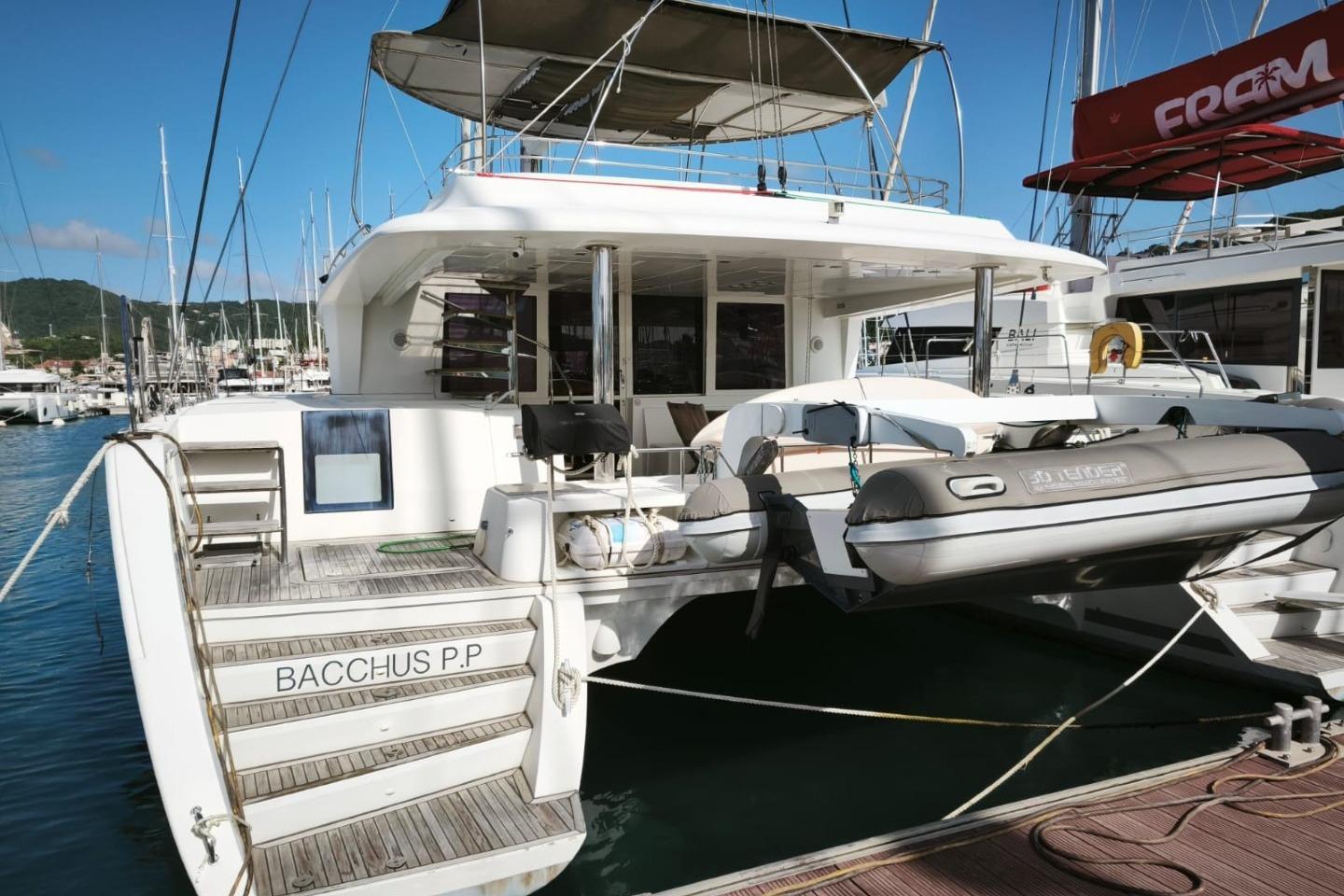 lagoon 560