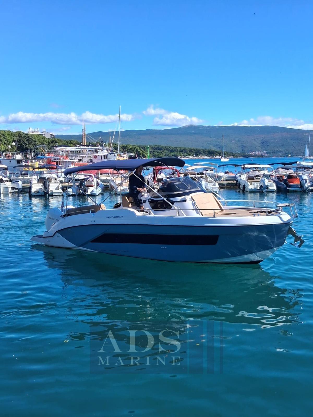 ranieri cantiere Next 285 lx