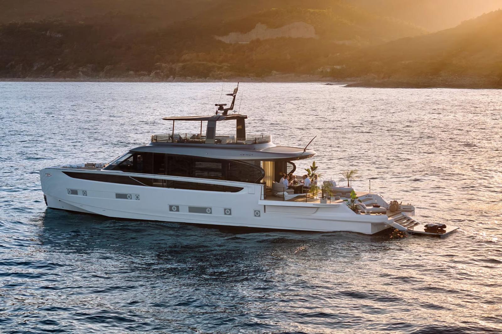 azimut Seadeck 9