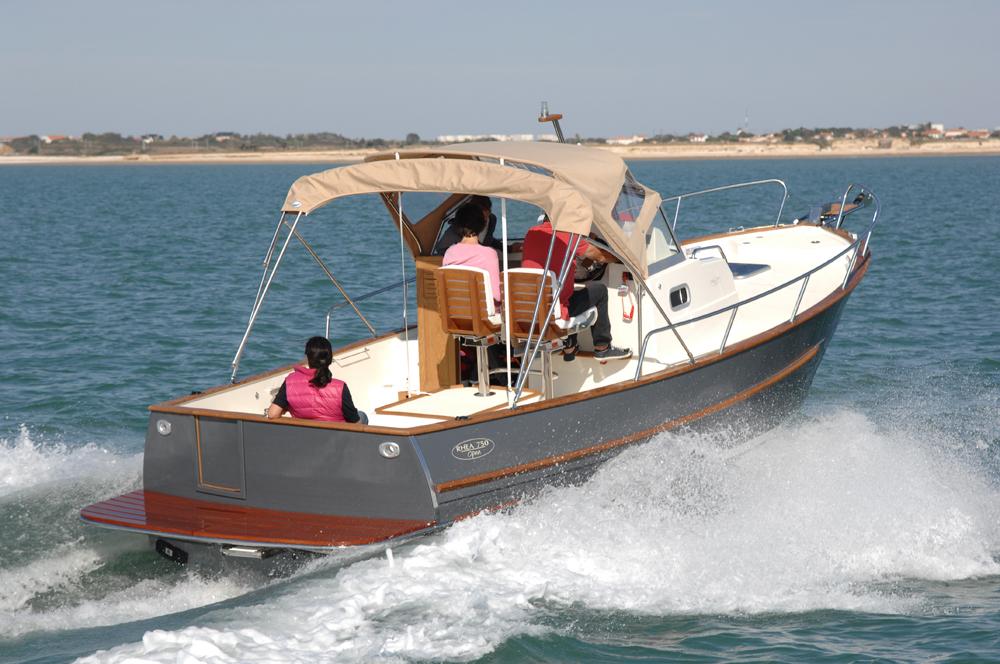 rhea marine 750 open