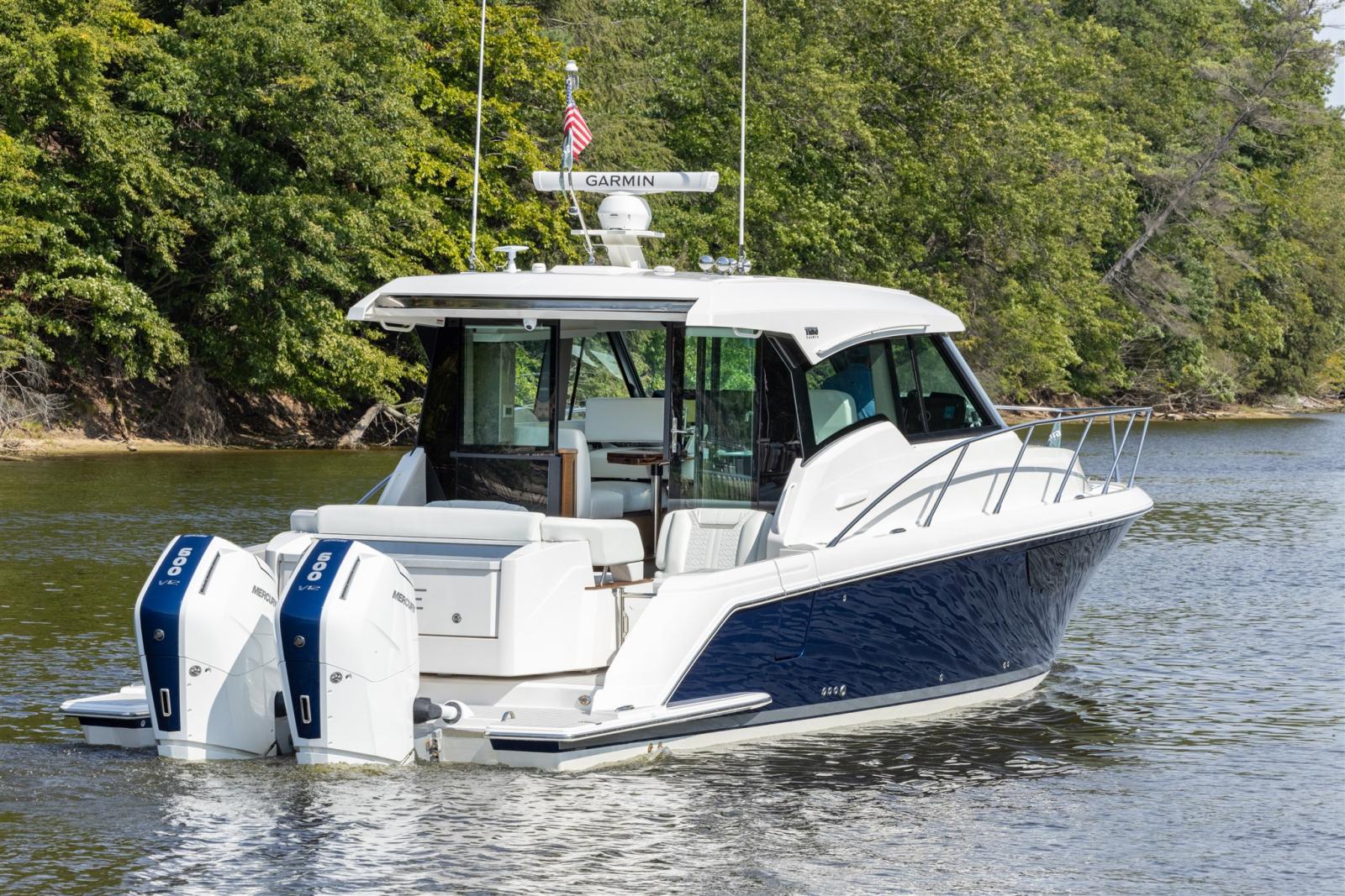 tiara yachts 43le