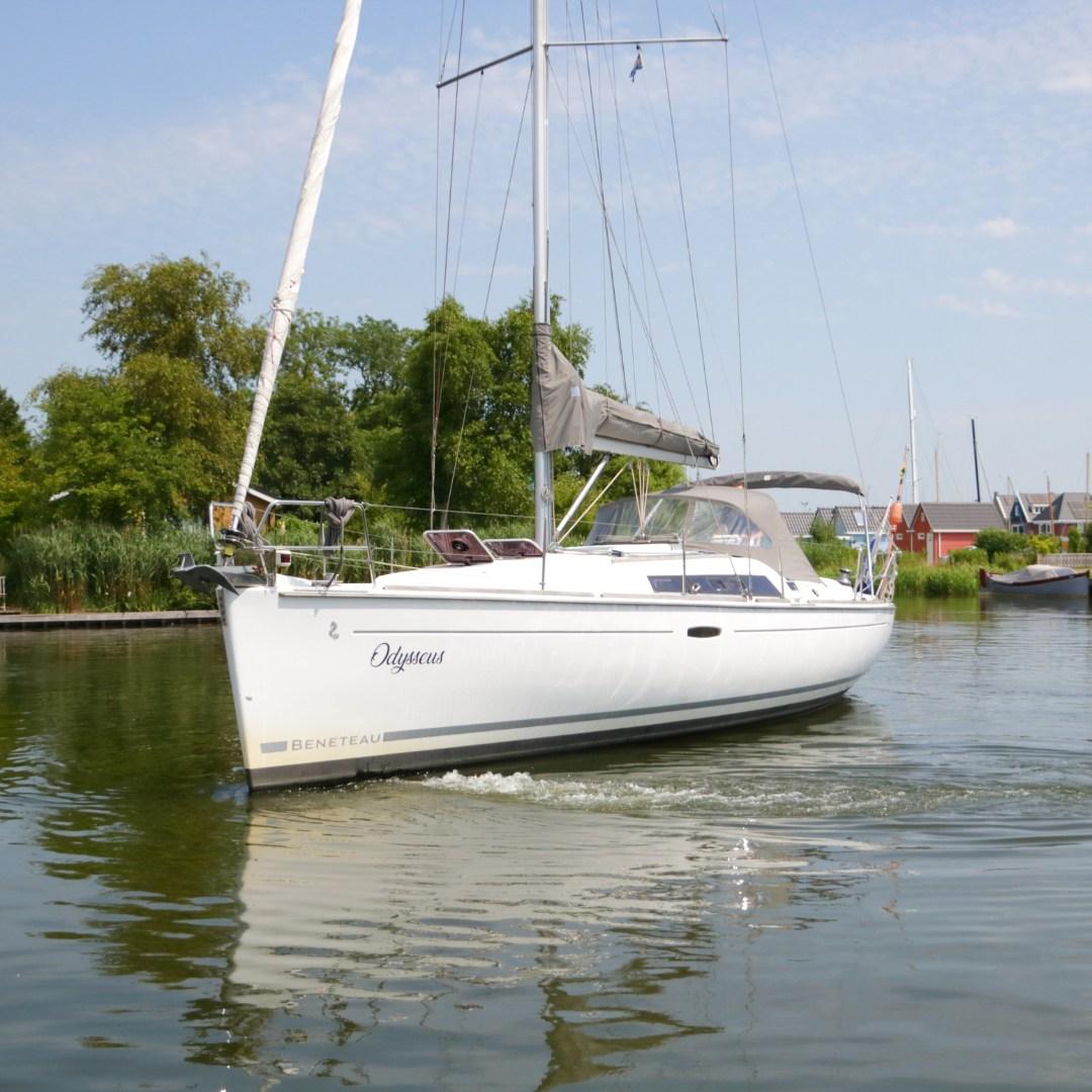 beneteau Oceanis 37