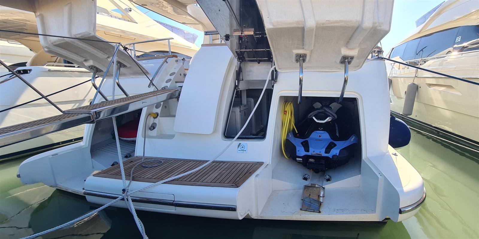 azimut 80 flybridge