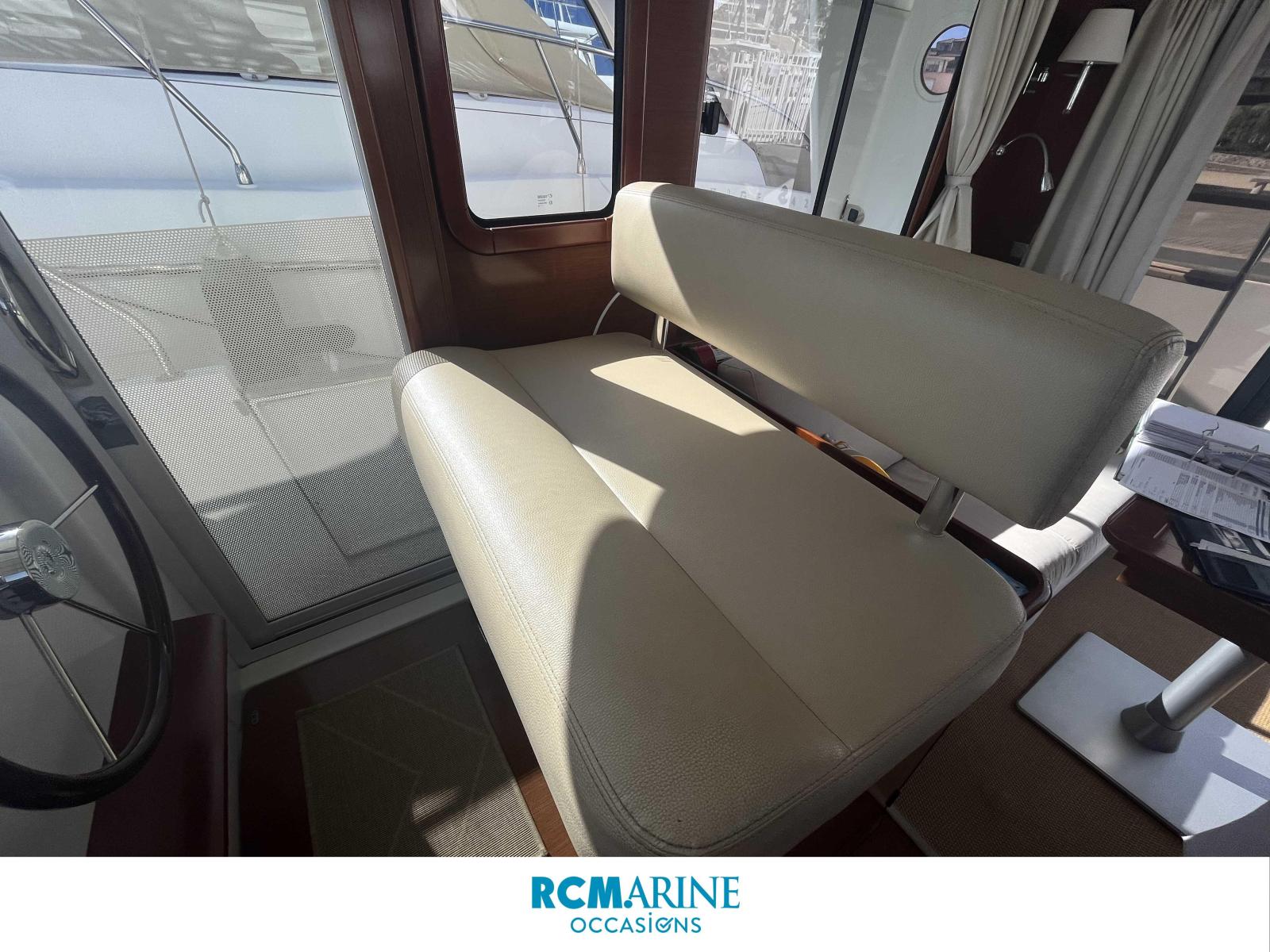 beneteau Swift trawler 34 fly