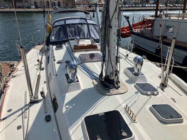 j boats J boats j 44