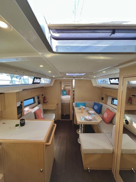 bavaria yachts C38