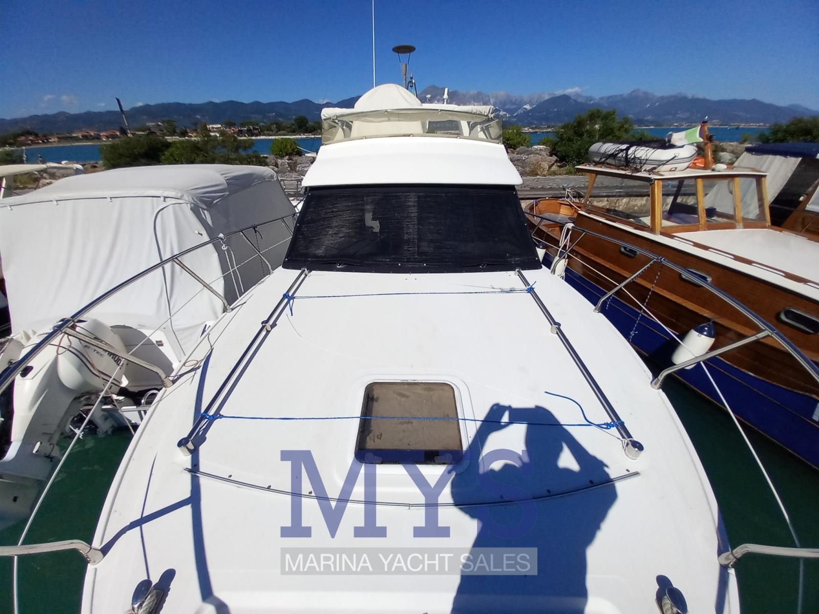 ars mare Rs 33 fly