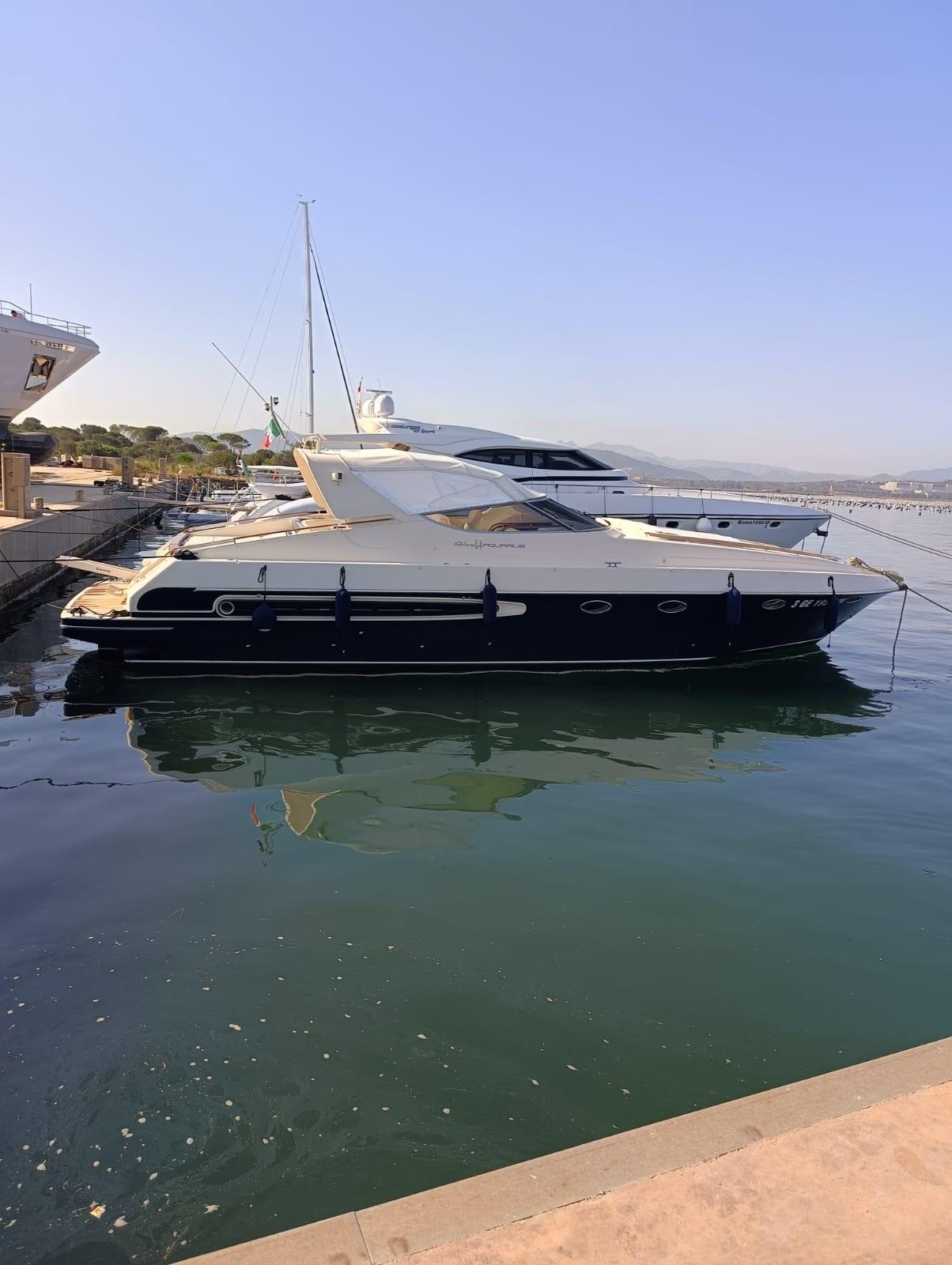 riva Aquarius 54