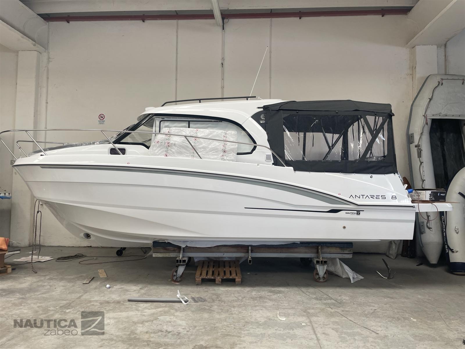 beneteau Antares 8