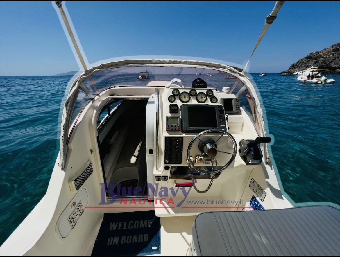 zar formenti 73 skydeck limited + 220cv v6 mercruiser