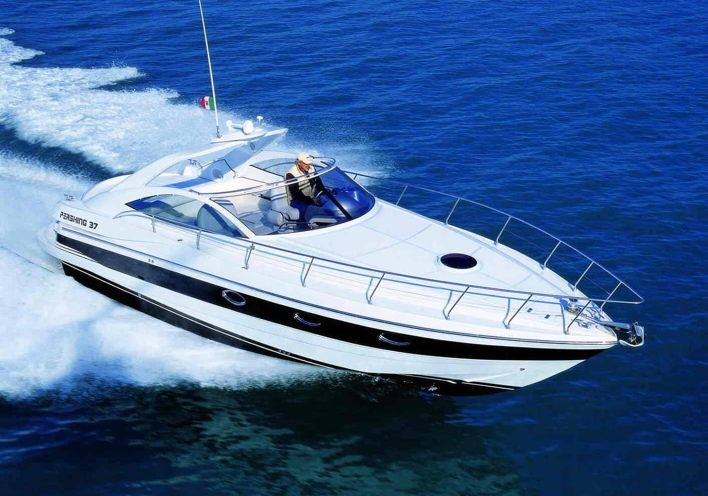 pershing 37