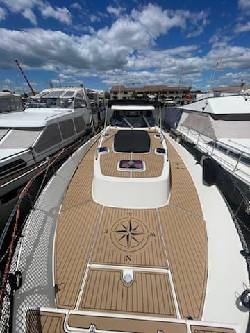 delphia Escape 1350