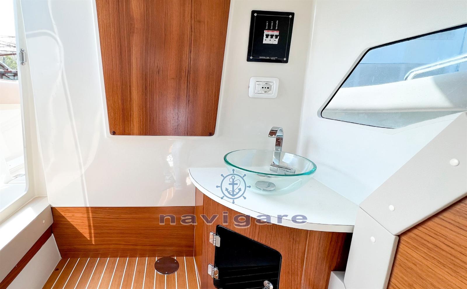 tuccoli marine T250 capraia