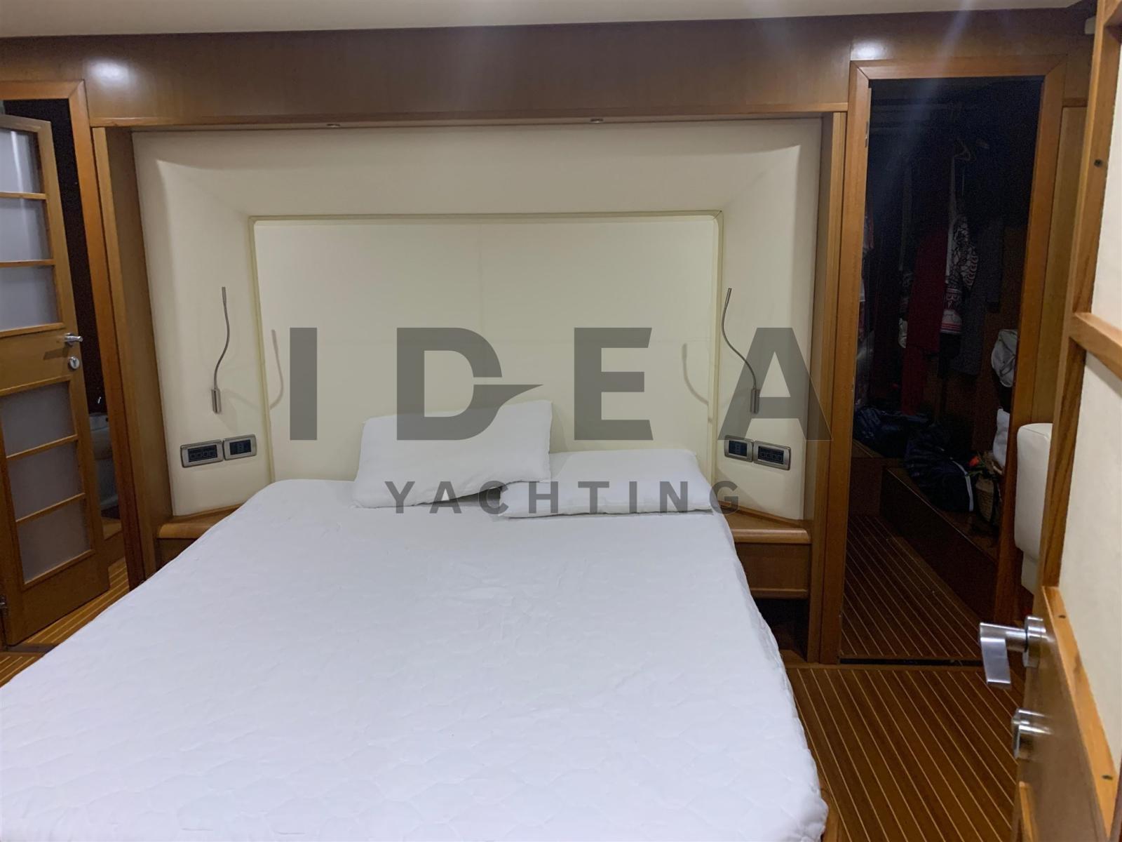 mochi craft Dolphin 74 cruiser