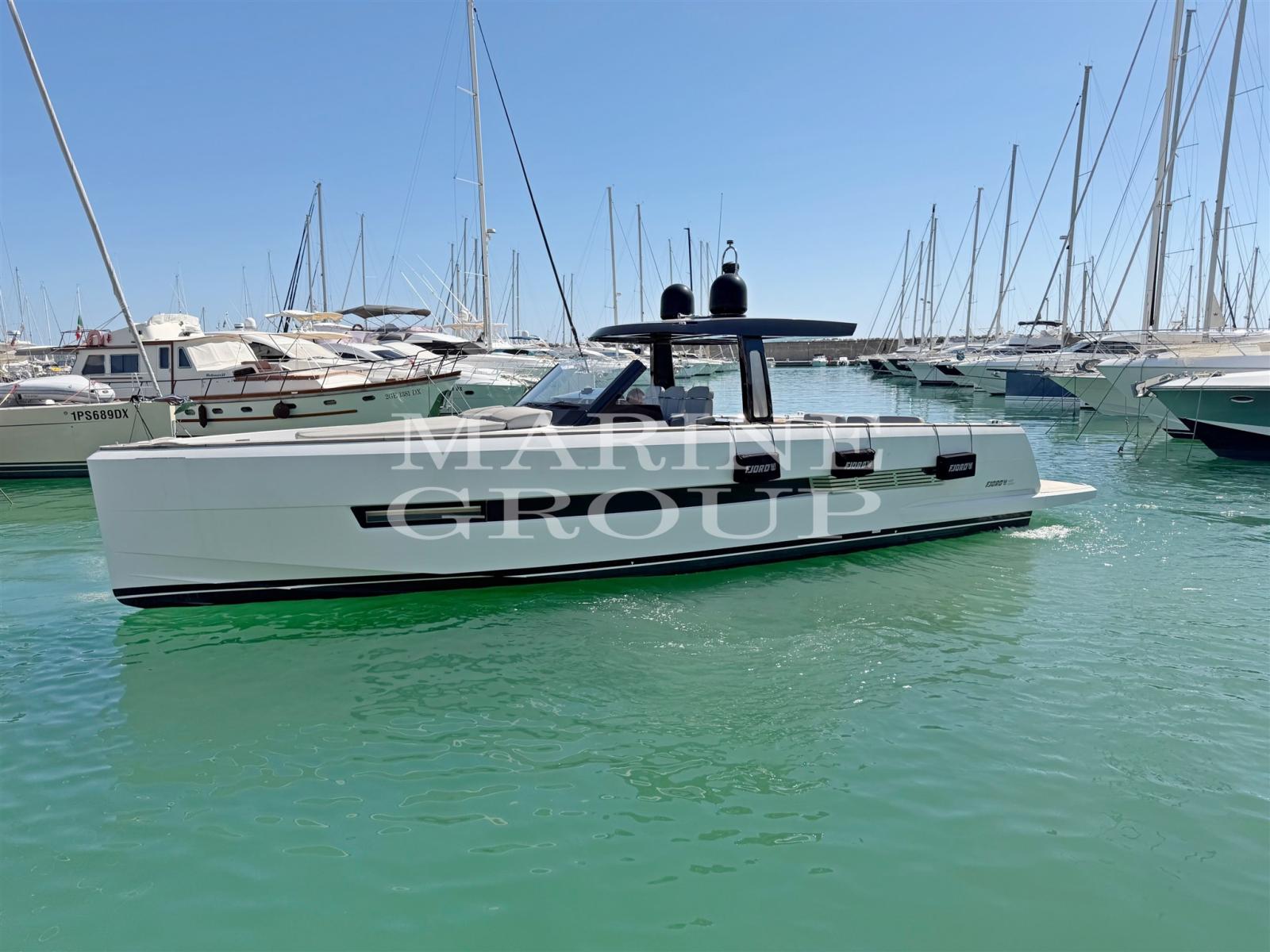 fjord 42 open