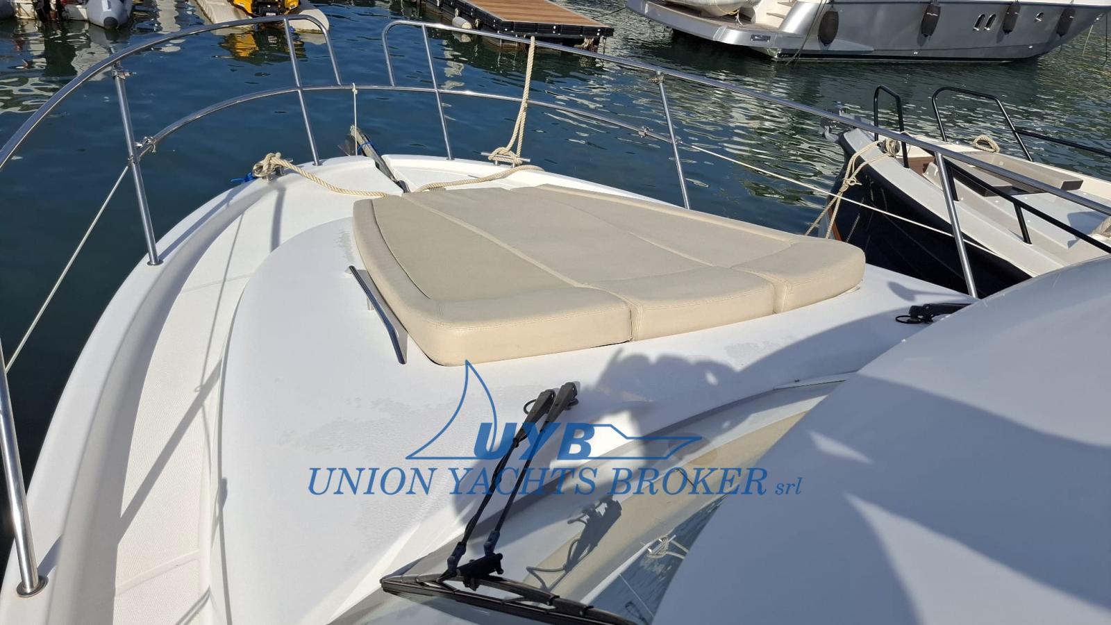 jeanneau Prestige 32 fly