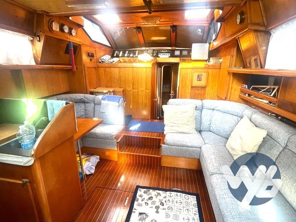 ferretti yachts 42 altura