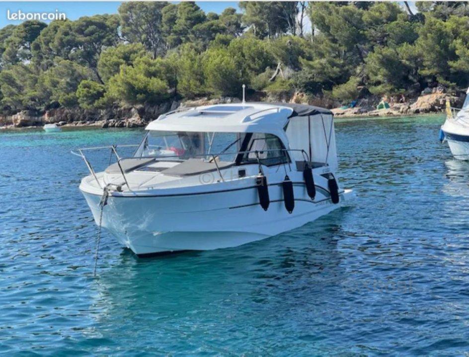 beneteau Antares 8 ob