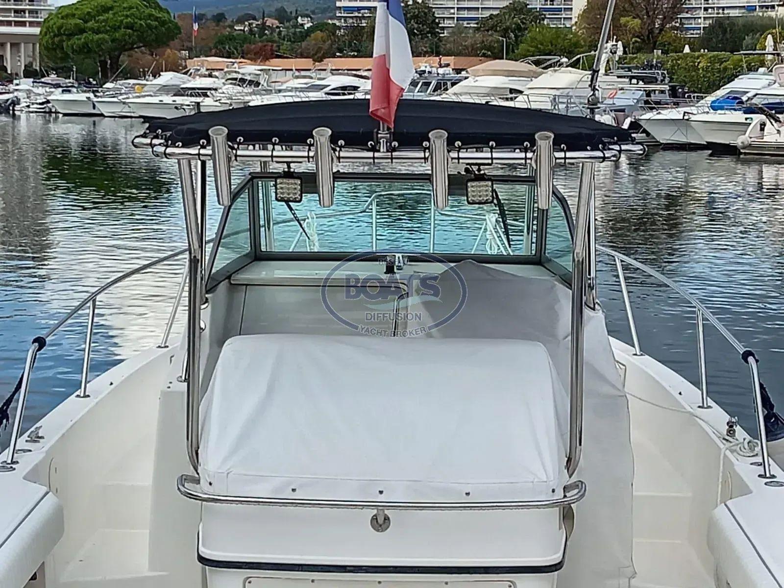 boston wheeler Outrage 28