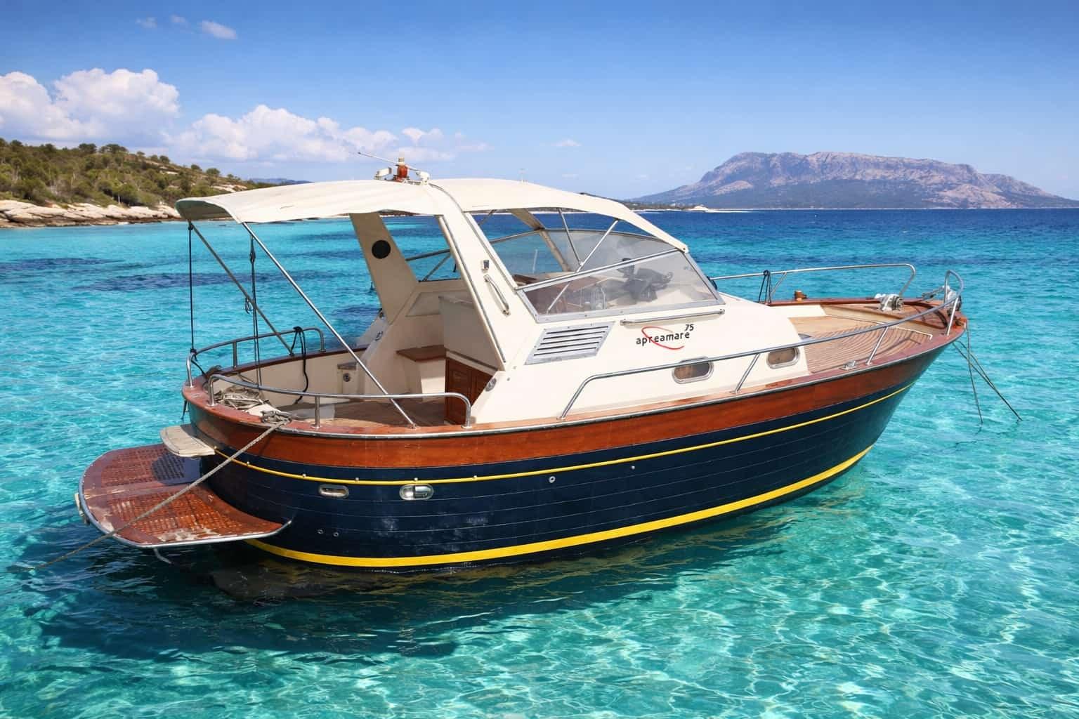apreamare Aprea 750 midcabin